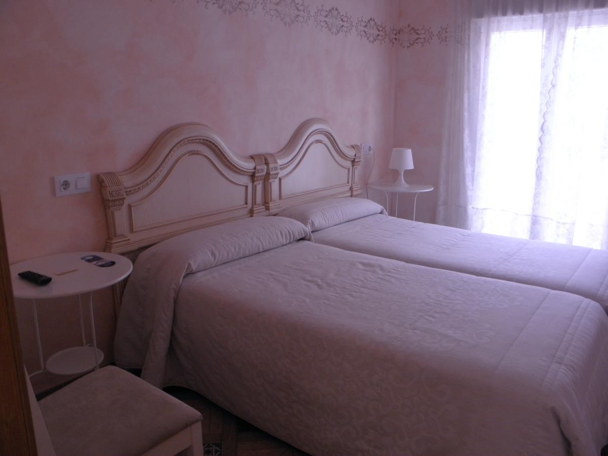 Hostal Paquita Madrid Exterior foto